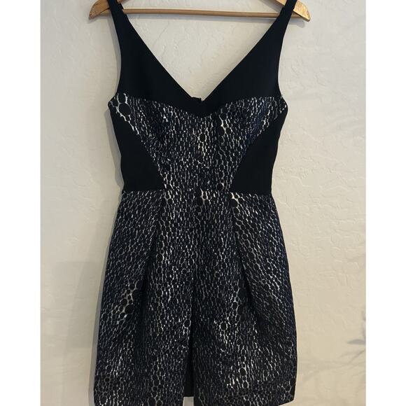 French Connection Y2K Glam Sparkle Ray Fit Flare Mini Sparkle Dress 8 Black - Picture 1 of 7
